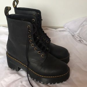 Dr. Martens Shriver Hi 8-Eye Boot Black